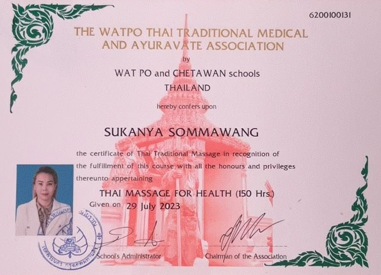 Gecertificeerd Thaise massagetherapeut Mona 5
